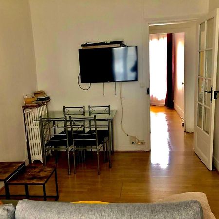 Cosy Apartment In Париж Екстер'єр фото